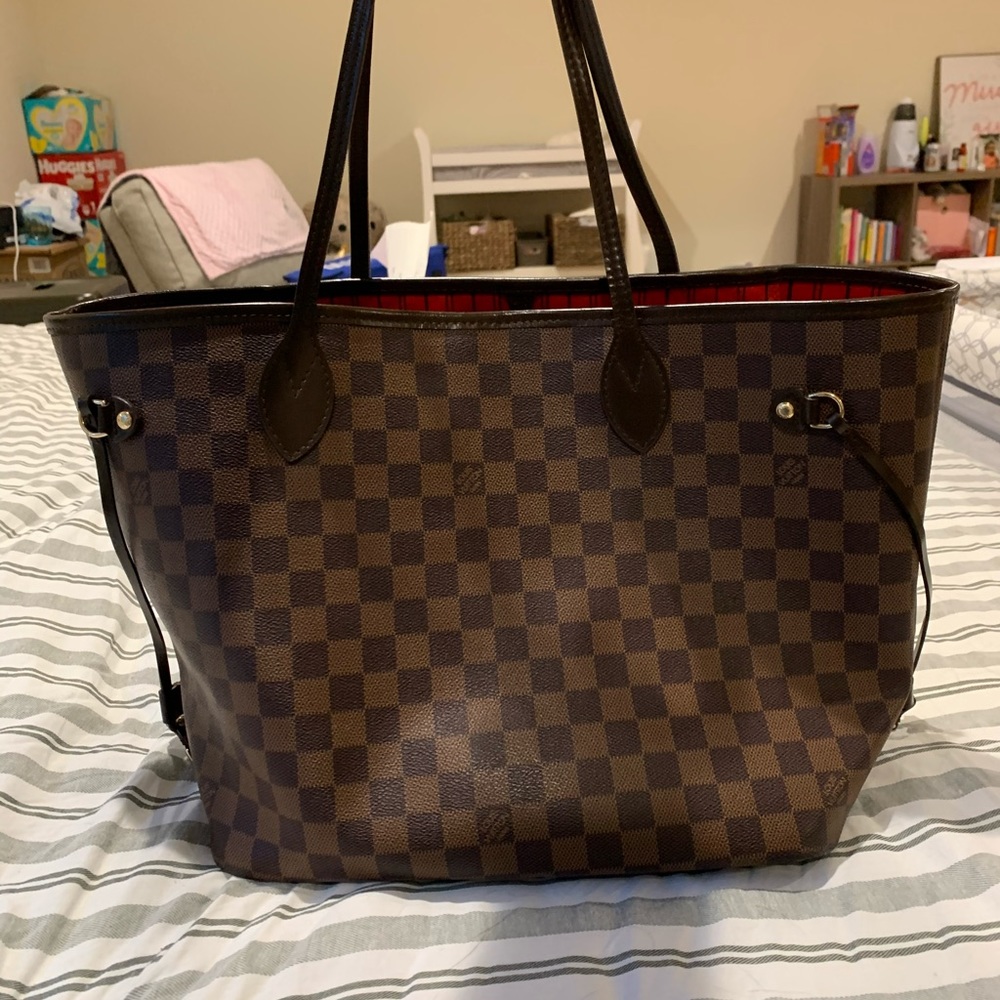 Brown checkered tote